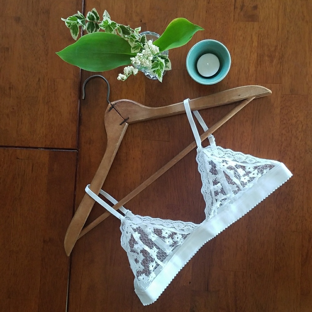 Dainty Bralette NWOT